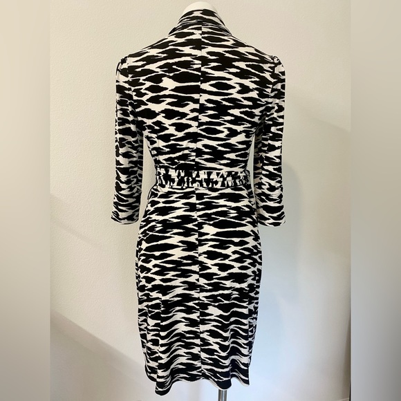 Laundry By Design Jersey Wrap Dress - Picture 2 of 4